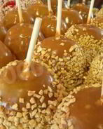 Фрукты под карамелью