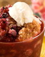 Грушевый крамбл с клюквой