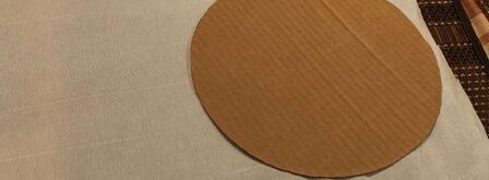 елка из шампанского и конфет. Шаг 3