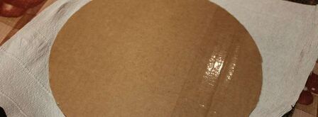 елка из шампанского и конфет. Шаг 7