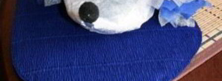 ежик из конфет. Шаг 8