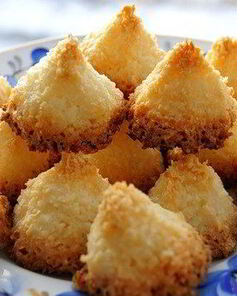 Кокосовые конфеты из стружки Пирамидки