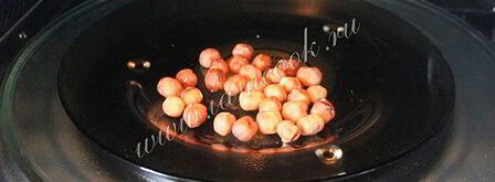 кокосовые конфеты с фундуком. Шаг 4