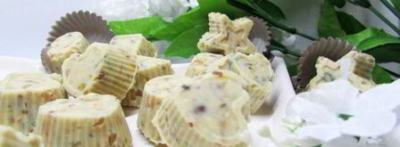 конфеты из белого шоколада с орешками и цукатами. Шаг 7