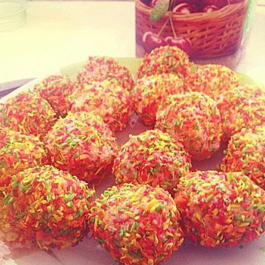 Рецепт конфеты с кокосовой стружкой, вафлей и орешком