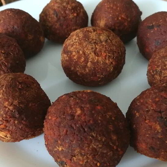 Рецепт сыроедческие конфеты из моркови, сухофруктов и орехов