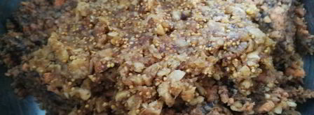 сыроедческие конфеты из моркови, сухофруктов и орехов. Шаг 4