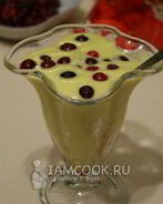 Итальянский яичный крем с клюквой