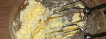 крем для бисквита из сгущенки и масла. Шаг 2