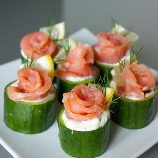 Рецепт лосось со сливочным кремом в стаканчиках из огурца