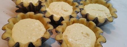 песочные корзиночки с творогом и белковым кремом. Шаг 3