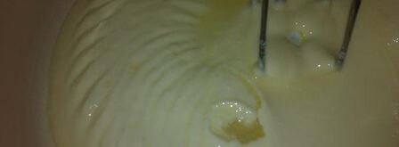 слоеные корзиночки с кремом и малиной. Шаг 4