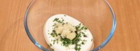 цыпленок, запеченный под кремом из филадельфии, чеснока, перца и тимьяна. Шаг 3