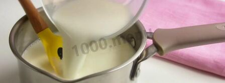 домашнее мороженое без сливок с клубничным соусом. Шаг 2