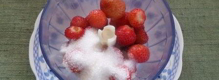 дынно-клубничное мороженое. Шаг 2