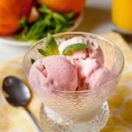 Рецепт клубничное мороженое на сгущенке