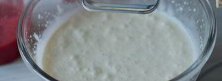 клубничное мороженое на сгущенке. Шаг 2