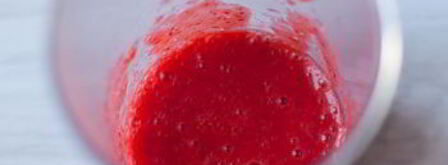 клубничное мороженое на сгущенке. Шаг 3