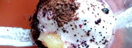 прохладный коктейль из мороженого с черникой. Шаг 8