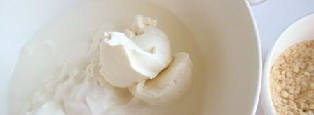 творожное мороженое с мягким грильяжем. Шаг 3