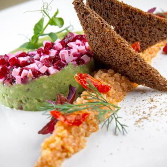 Рецепт мусс из авокадо с киноа и свеклой