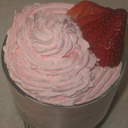 Рецепт мусс из клубники со взбитыми сливками