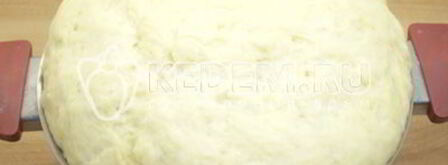 вкусный пасхальный кулич с изюмом. Шаг 8