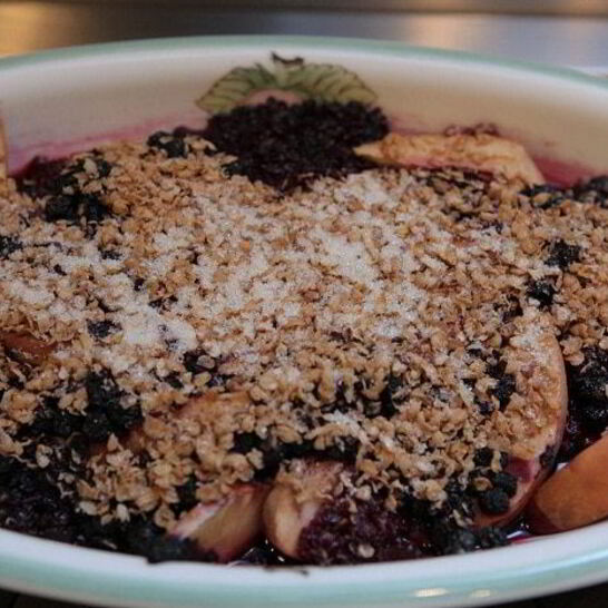 Рецепт персики, запеченные с черникой и гречневыми хлопьями