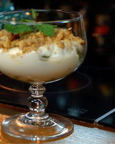 Слим десерт из винограда, маскарпоне и грецких орехов