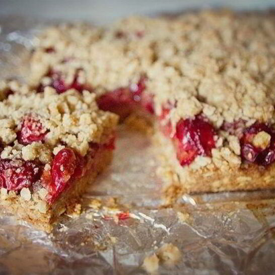 Рецепт вишневый крамбл