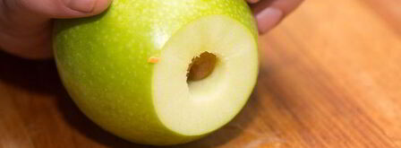 яблоко, запеченное с медом и орехами. Шаг 4