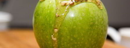 яблоко, запеченное с медом и орехами. Шаг 7