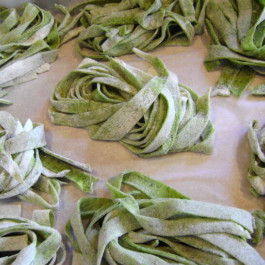 Рецепт домашняя лапша со шпинатом