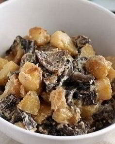 Аппетитный картофель с опятами в сметане