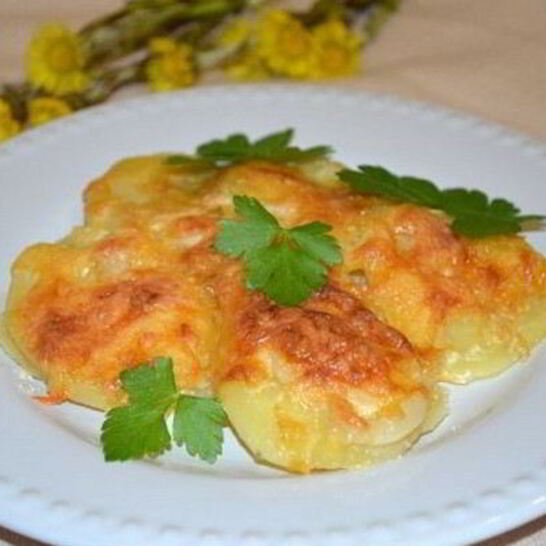 Рецепт ароматный картофель с сыром и сливками