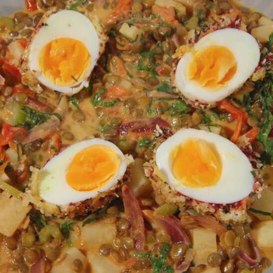 Рецепт чечевица с тушеными овощами и яйцами в специях