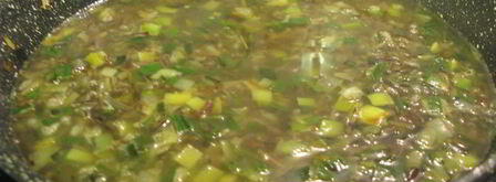 дикий рис со стручковой фасолью и луком-пореем. Шаг 3