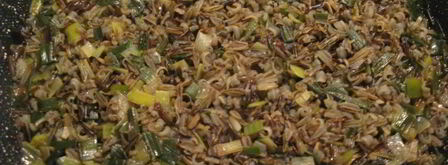 дикий рис со стручковой фасолью и луком-пореем. Шаг 4