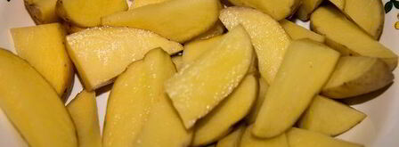 картофель по-деревенски с чесноком. Шаг 2