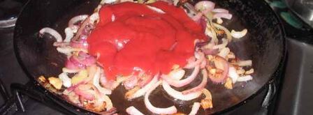 картофель жареный с сосисками. Шаг 5