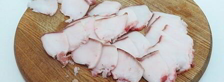 картошка-гармошка с салом в духовке. Шаг 3