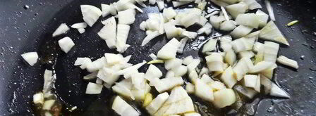 красный рис в вине с лососем и сыром. Шаг 2