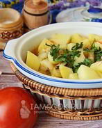 Молодая картошка с мясом в духовке