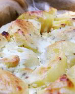 Молодой картофель в духовке