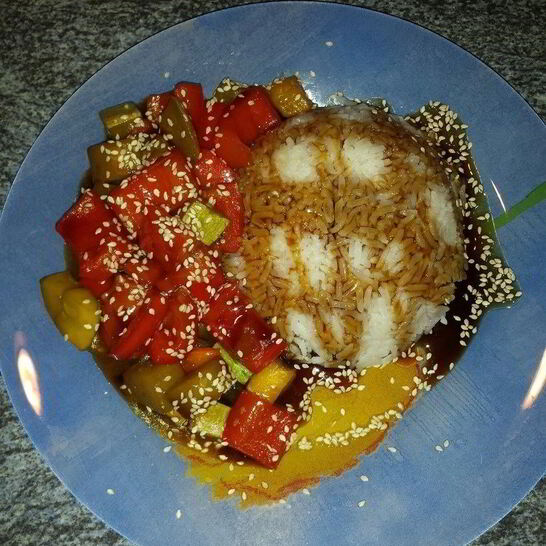 Рецепт постный рис с овощами под соусом терияки