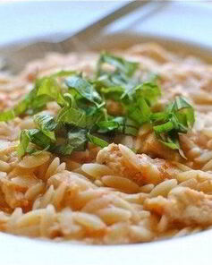 Рис с куриными окорочками и томатами