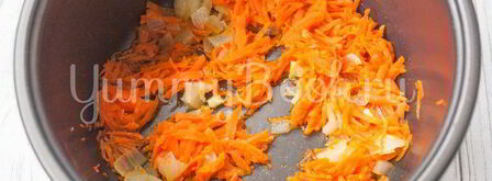 рис с лесными грибами в мультиварке. Шаг 2