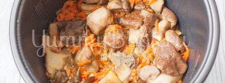 рис с лесными грибами в мультиварке. Шаг 3