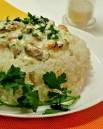 Рис с мидиями в соусе