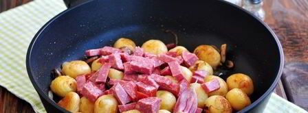 жареная картошка с колбасой. Шаг 7